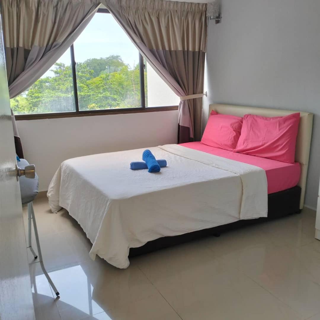 Sri Sayang Pearl View Apartman Batu Ferringhi Kültér fotó