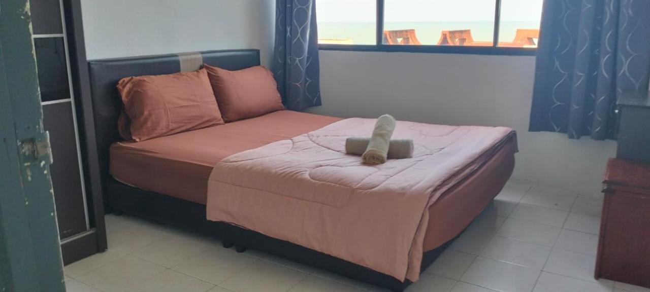 Sri Sayang Pearl View Apartman Batu Ferringhi Kültér fotó