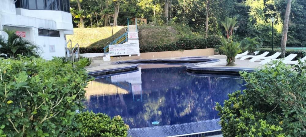 Sri Sayang Pearl View Apartman Batu Ferringhi Szoba fotó